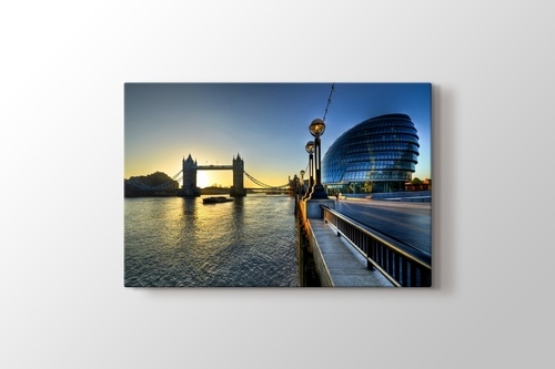 Picture of River Thames and Tower Bridge