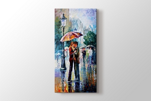 Picture of Kiss under Umbrella