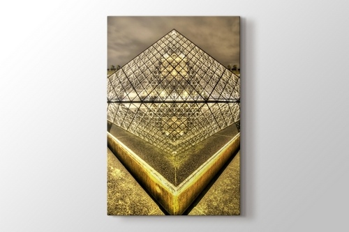 Picture of Louvre Pyramid